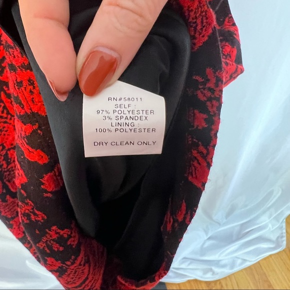 David Meister Red and Black Cowl Neck Knit Dress, size 10 - Picture 3 of 7
